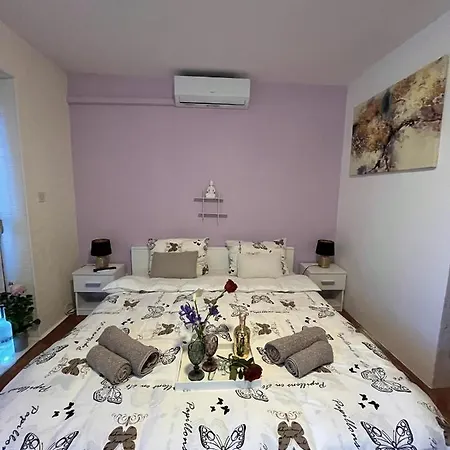 Romantic For Two Persons Maison d'hôtes