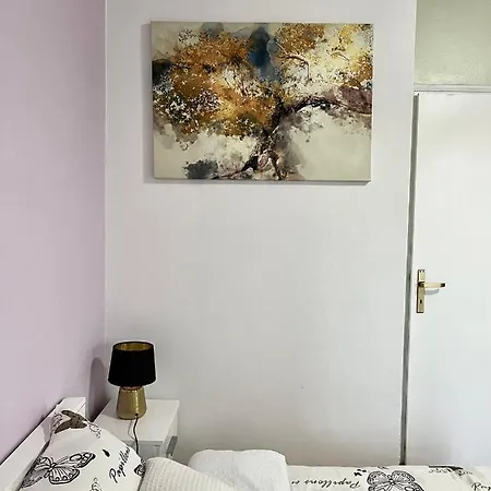 Romantic For Two Persons Гостевой дом Пореч