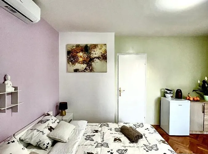 Guest house Romantic For Two Persons